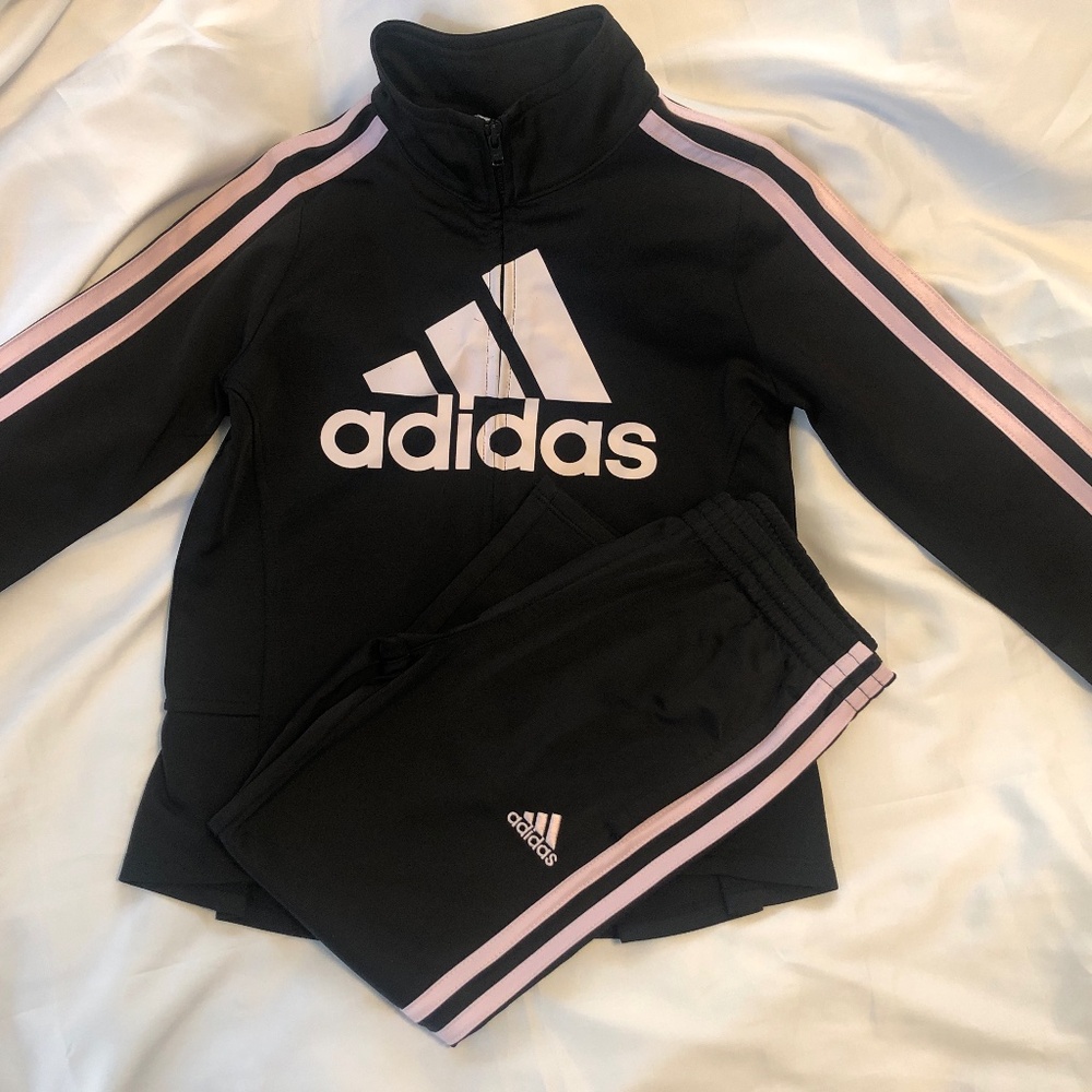 Girls Adidas 2 piece set